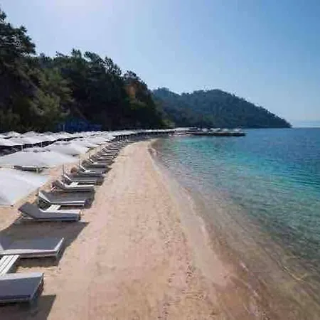 Gocek'te Mustakil Havuzlu Feriehus Fethiye
