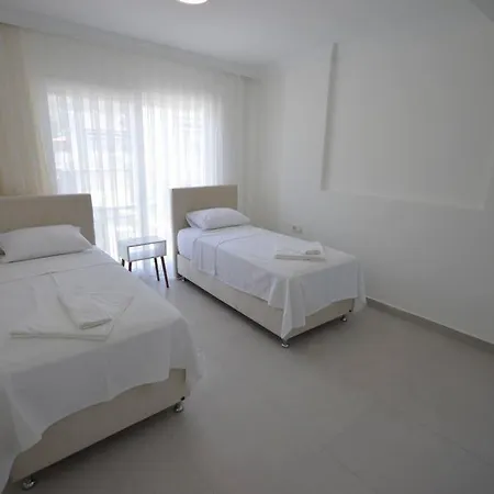 Feriehus Gocek'te Mustakil Havuzlu *