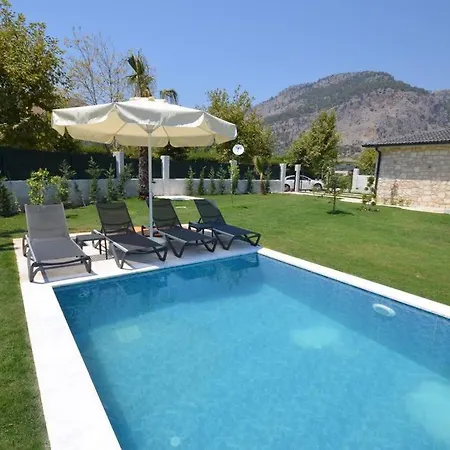 Gocek'te Mustakil Havuzlu * Fethiye